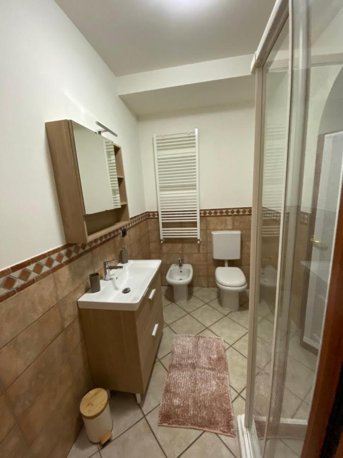 Casa Del Corso Appartement Intra Buitenkant foto