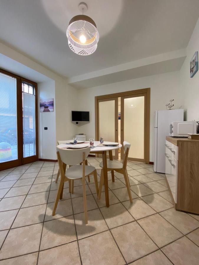 Casa Del Corso Appartement Intra Buitenkant foto